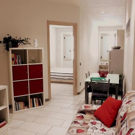 Apt Is Fradis กาญารี ภายนอก รูปภาพ